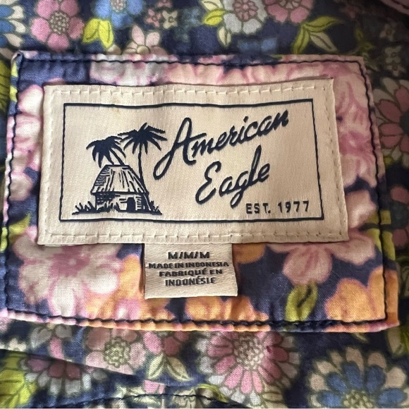 AE Oversized Resort Shirt Button Down Ditzy Floral Patchwork Pink Blue Size M - Picture 7 of 10